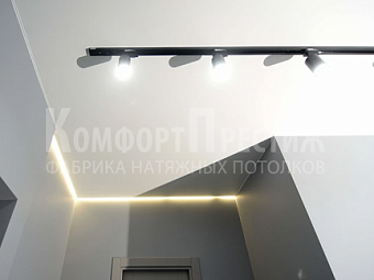 парящий натяжной потолок 16